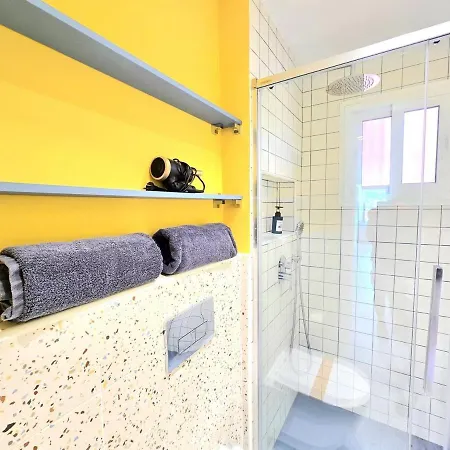 Appartement Sunshine Blue Skies And Seaview 2 Bedroom Apartment Seasonal Pool Free Wifi And Dedicated Workspace By Namaste Elite *