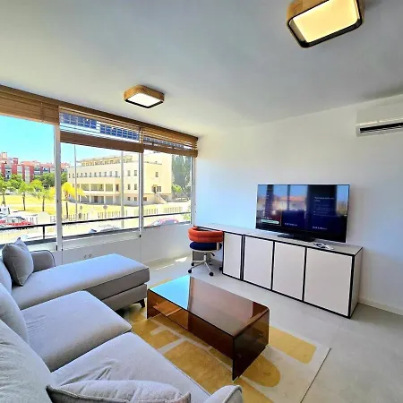 Sunshine Blue Skies And Seaview 2 Bedroom Apartment Seasonal Pool Free Wifi And Dedicated Workspace By Namaste Elite Appartement Torremolinos