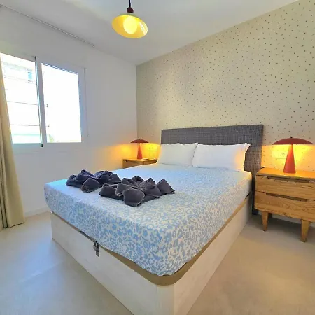 Sunshine Blue Skies And Seaview 2 Bedroom Apartment Seasonal Pool Free Wifi And Dedicated Workspace By Namaste Elite *