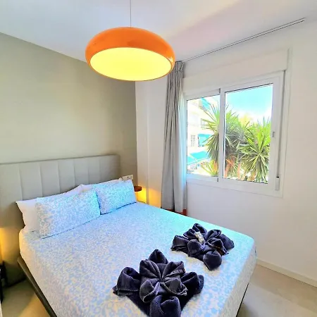 Sunshine Blue Skies And Seaview 2 Bedroom Apartment Seasonal Pool Free Wifi And Dedicated Workspace By Namaste Elite