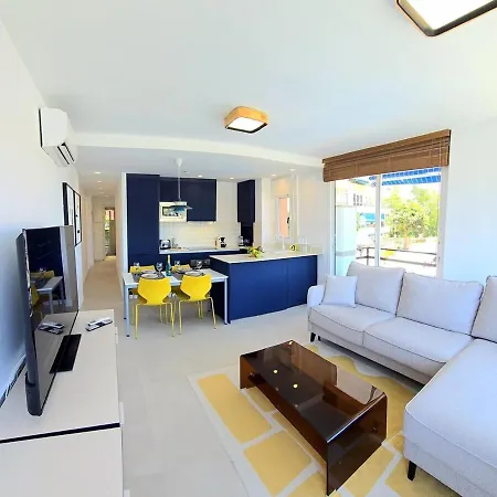 Sunshine Blue Skies And Seaview 2 Bedroom Apartment Seasonal Pool Free Wifi And Dedicated Workspace By Namaste Elite * Torremolinos